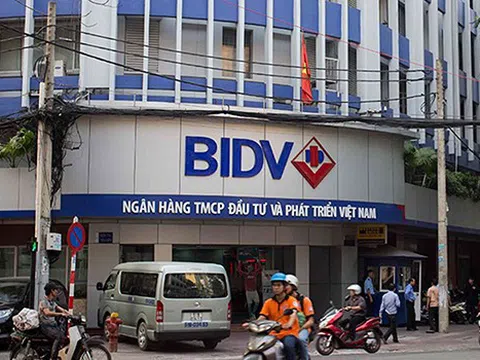 BIDV: Nợ có khả năng mất vốn tăng 21%, giá cổ phiếu giảm gần 9% so với đầu năm 2020